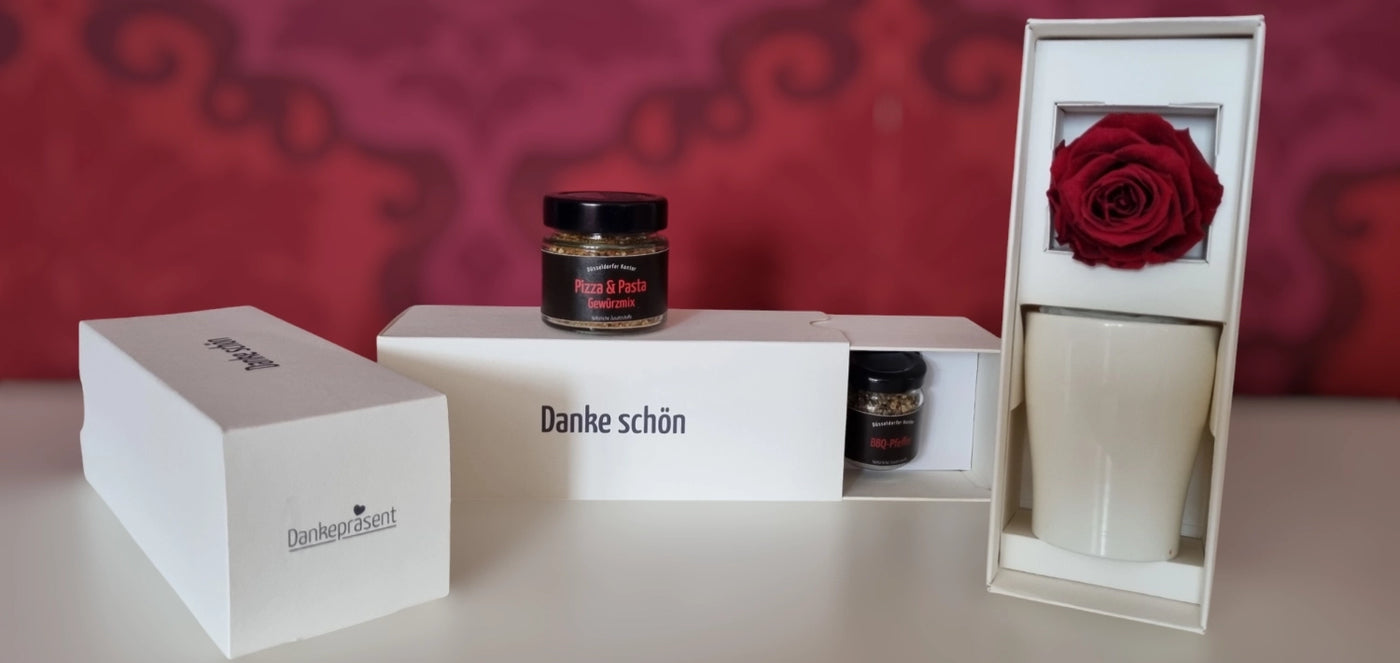 Dankepräsent Geschenkbox mit ewiger Rose, Gewürzen und Tasse – hochwertige Onboarding-Box aus dem Düsseldorfer Kontor
