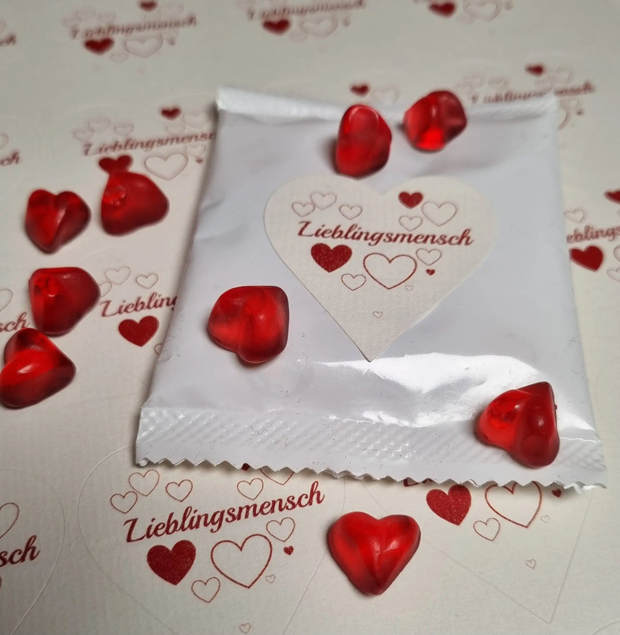 Fruchtgummitütchen als perfektes Give-Away mit lieben Sprüchen in kleinen Gebinden, hier Lieblingsmensch, aber auch mit Ihrer Werbebotschaft erhältlich