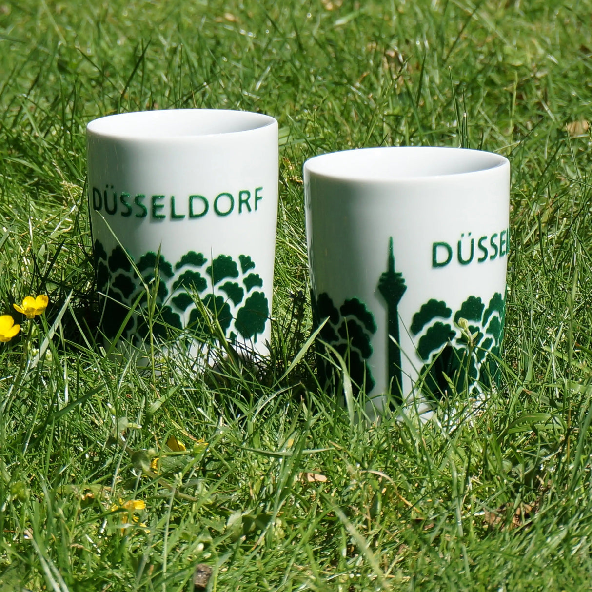 KAHLA Kaffeebecher ELA Düsseldorf mit Samtbeflockung und Baum-Spende.