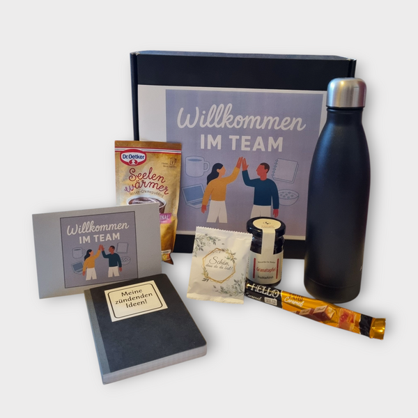Onboarding-Box von Dankepräsent mit personalisierter Grußkarte, Firmen-Merchandise, Snacks und Informationsmaterial für neue Mitarbeitende