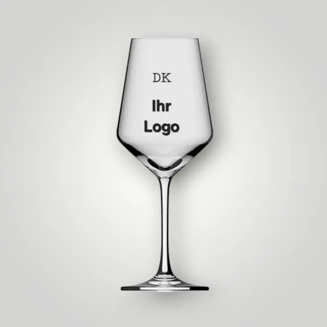 Klassisches Weinglas mit präziser, individueller Logo-Gravur. Edle Glasveredelung für besondere Anlässe, auch in kleinen Stückzahlen lieferbar.