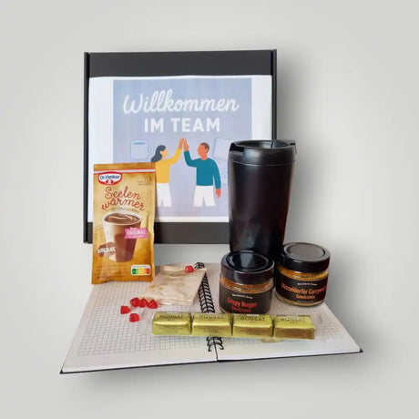 Onboarding-Box Winterzeit mit Schokolade und Marzipan für den wertschätzenden Berufseinstieg als bestes HR-Tool für Unternehmen